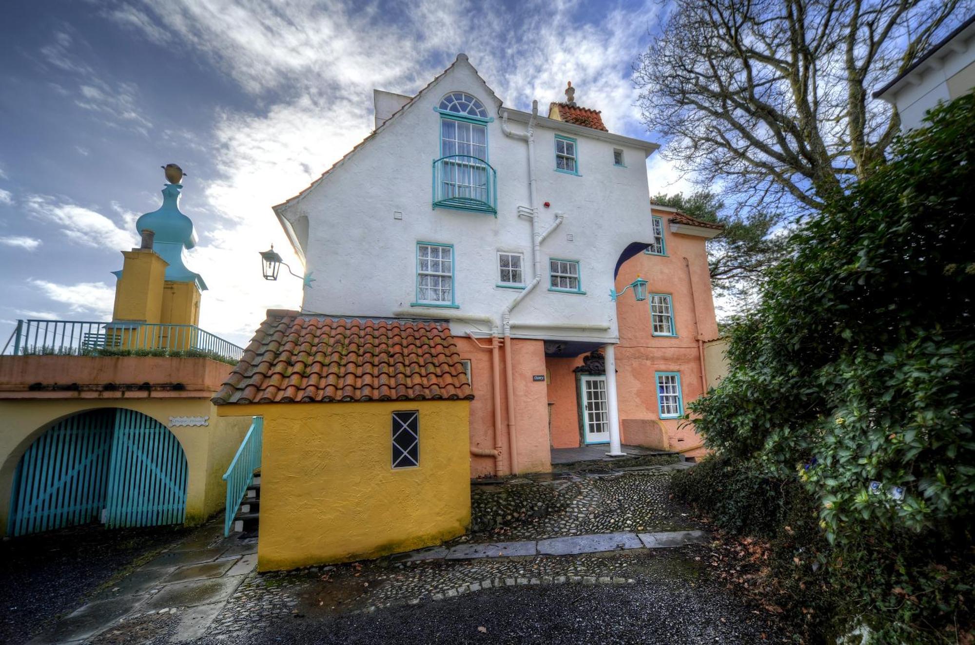 Portmeirion Village & Castell Deudraeth Porthmadog Eksteriør billede