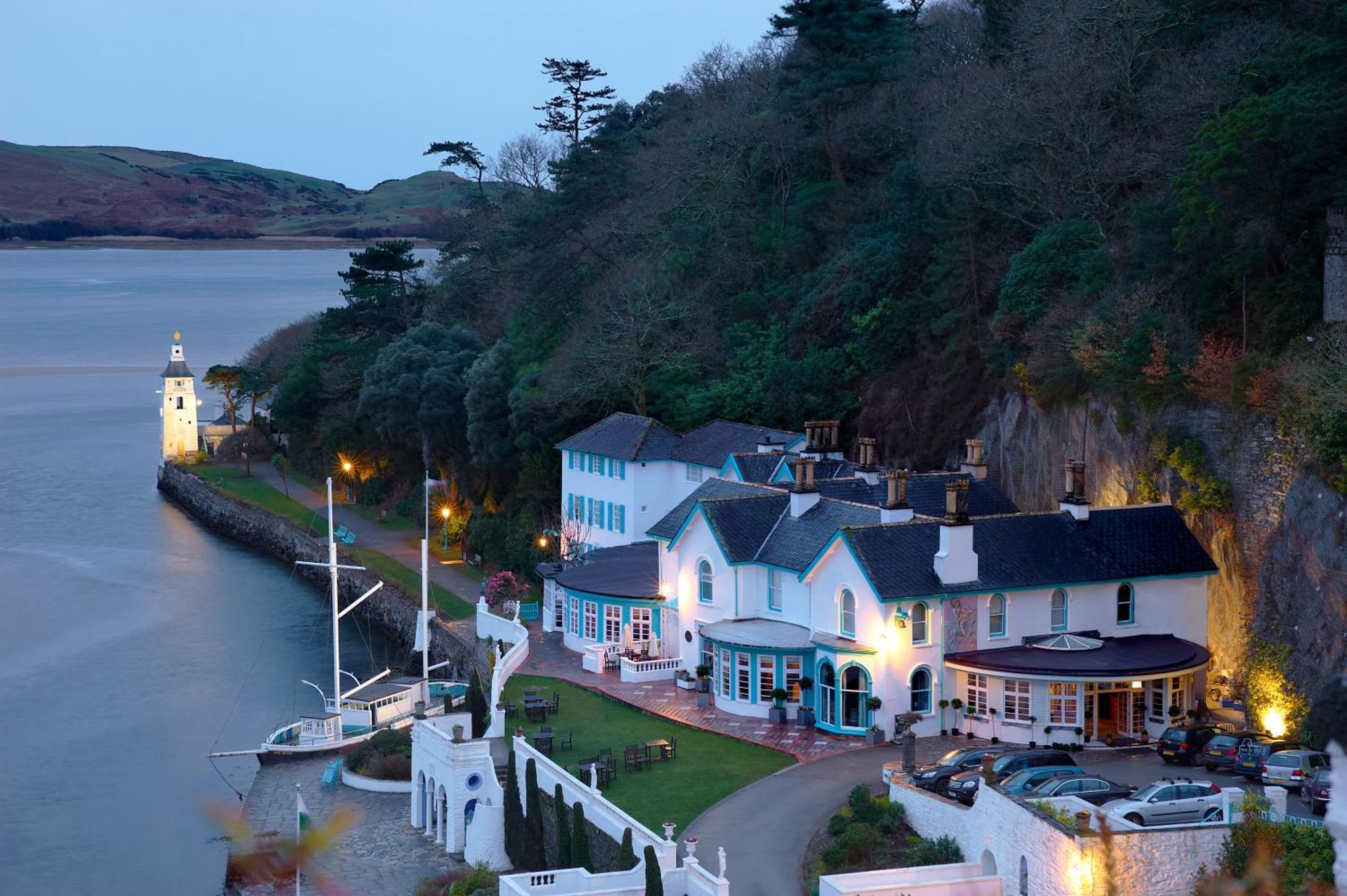 Portmeirion Village & Castell Deudraeth Porthmadog Eksteriør billede